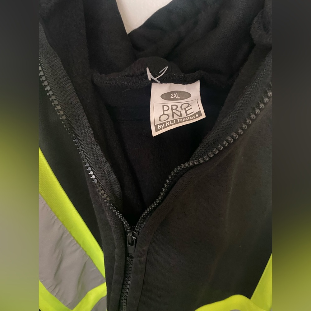 Pro One High Visibility work jacket! - Picture 3 of 4